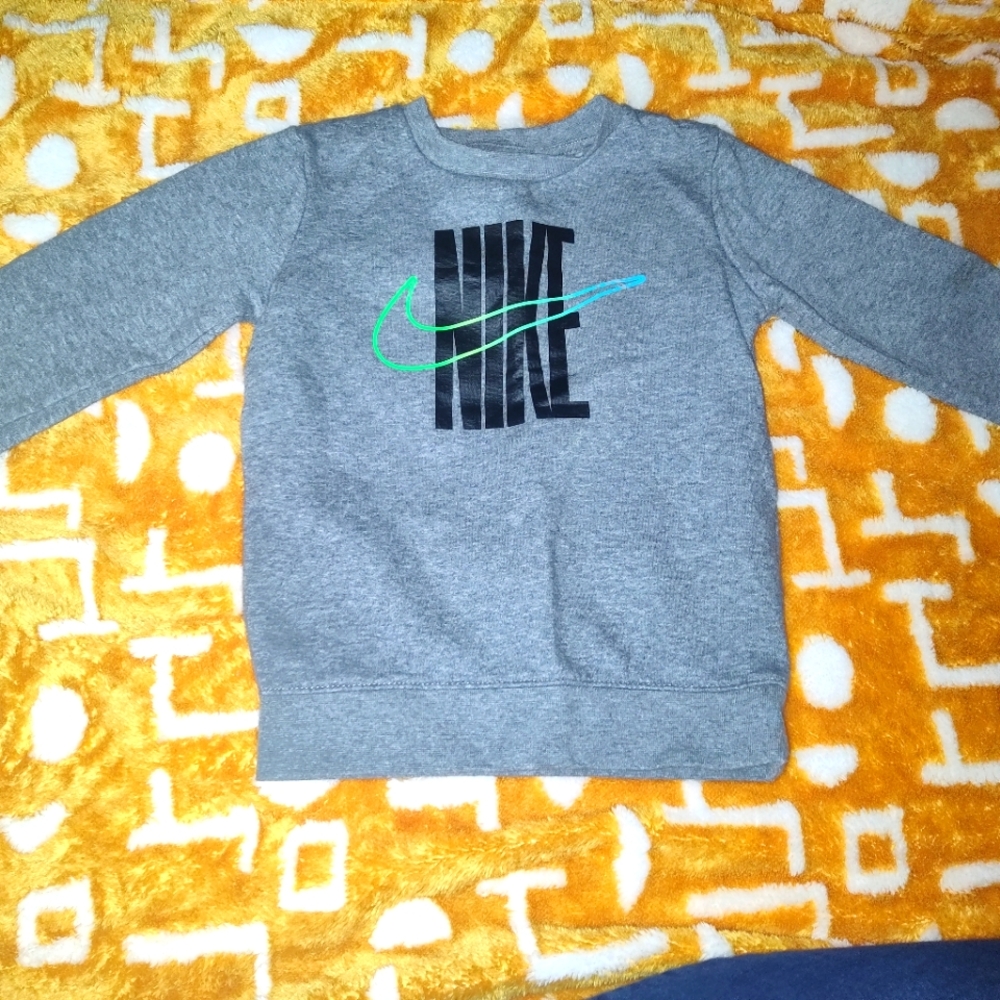 Nike toddler sweat shirt